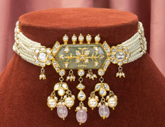Pearl Pendant Choker