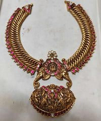 Mehraab Gulhaar Necklace