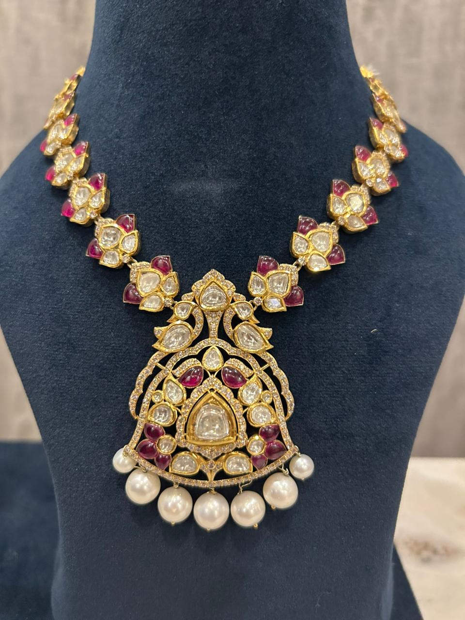 Maharani Rouge Pearl Set