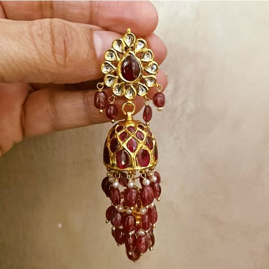Shaahi Jhumka