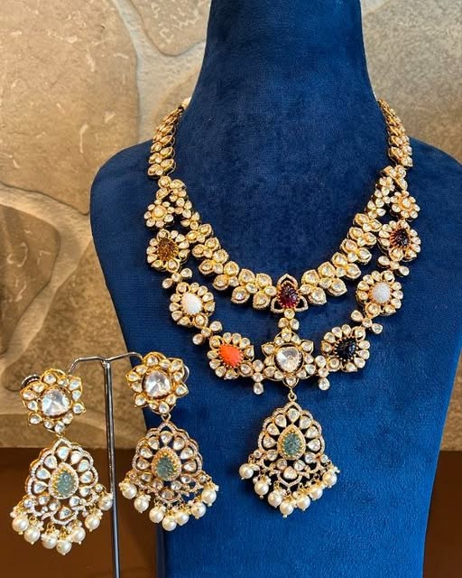 Zareen-e-Noor Regal Polki Set