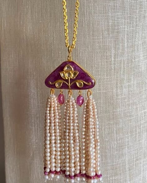 Gulabi Saaz Pendant Necklace