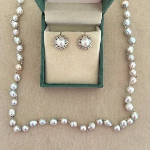Lumière Pearl Halo Set