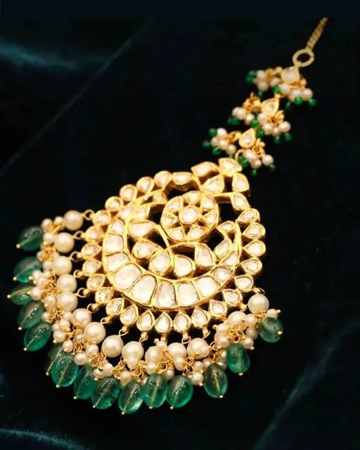 Empress Radiance Maangtika