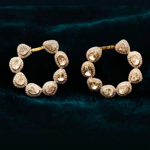 Nooré Zewar Hoop Earrings