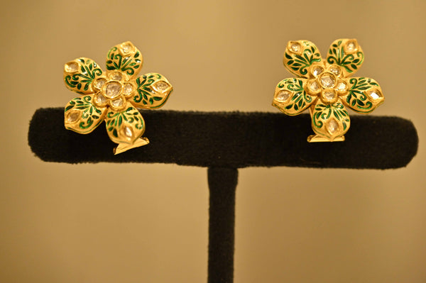 Green enamel Earrings