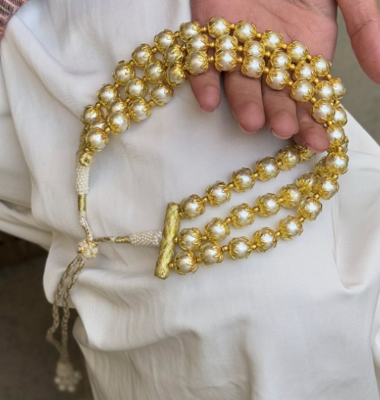 The Golden Globe Pearl Choker
