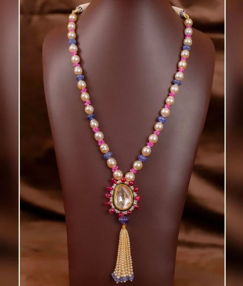 Divine Aura Pearl Necklace