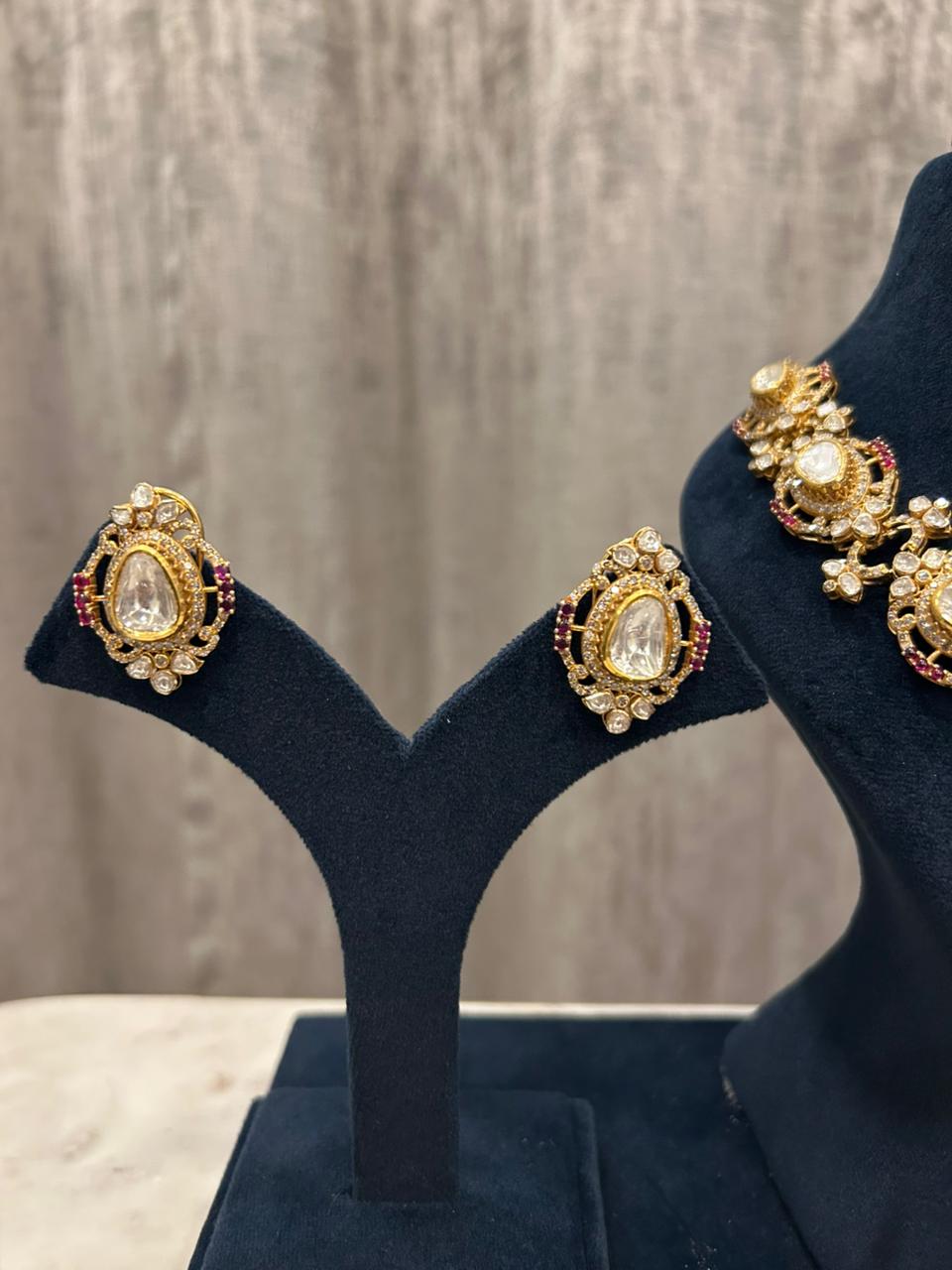 Imperial Solitaire Crest Set