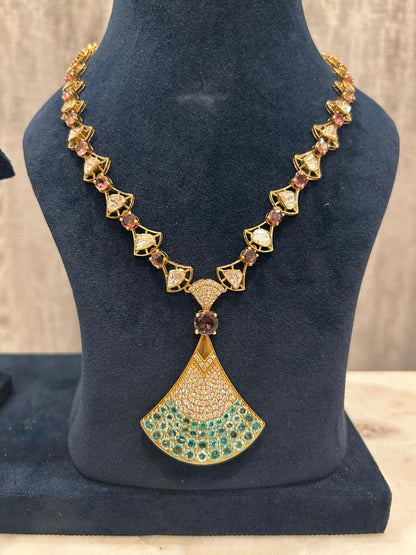 Royale Fancrest Enamel Set